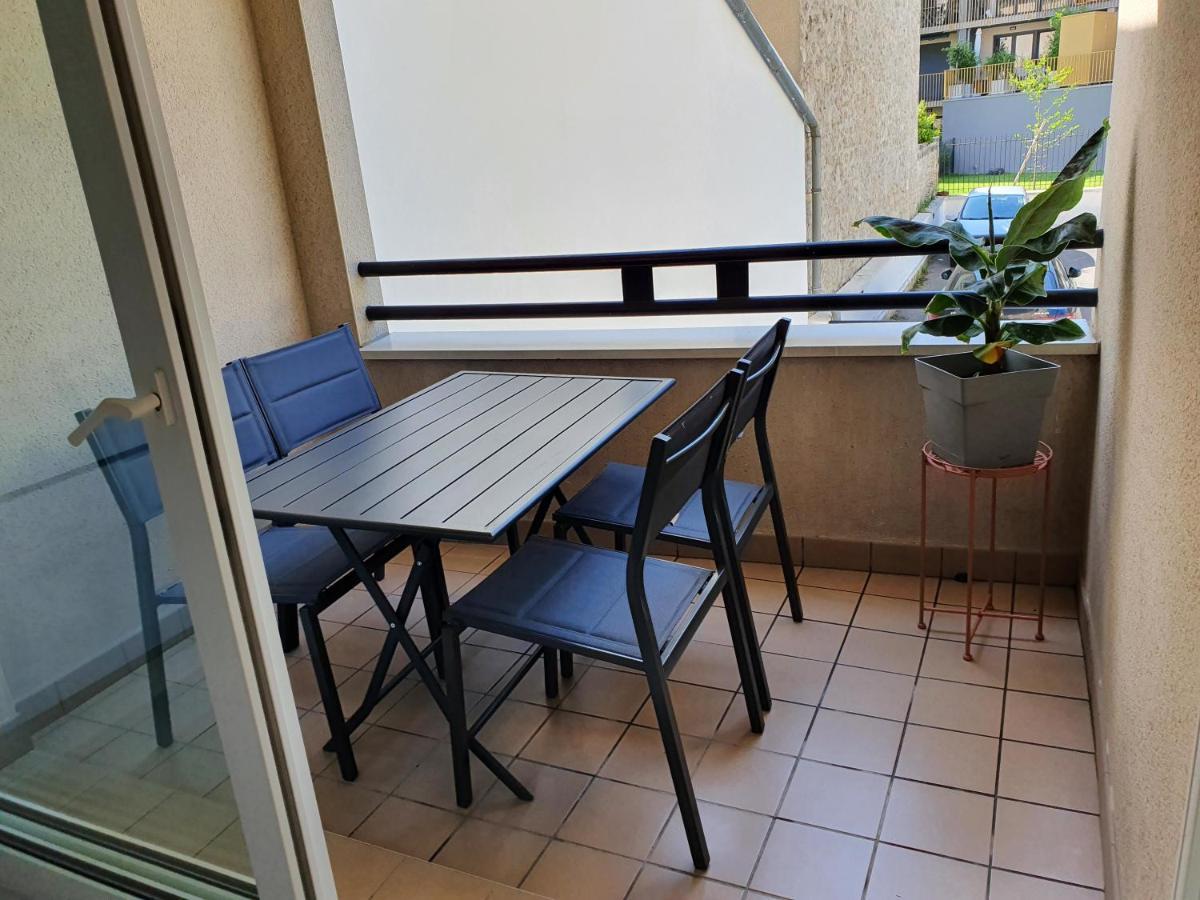 Magnifique Appartement Avec Garage Prive Et Terrasse Reims Kültér fotó